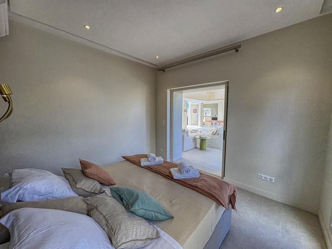 25.Location villa piscine vue mer Saint François Guadeloupe_Chambre 1